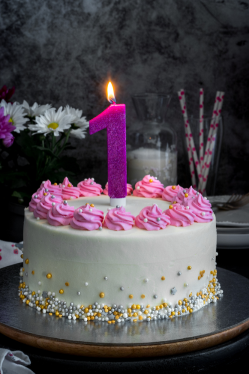 торта с бяло брашно и розов крем