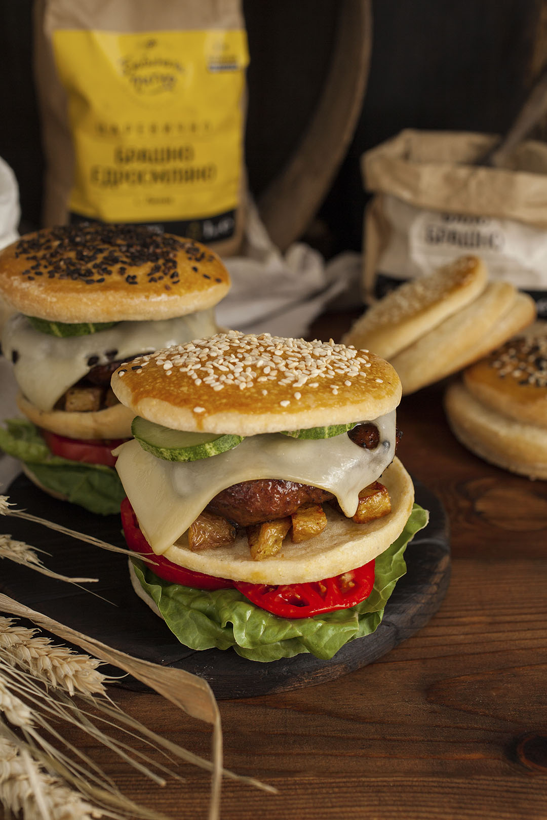 Тройна питка за бургери и сандвичи