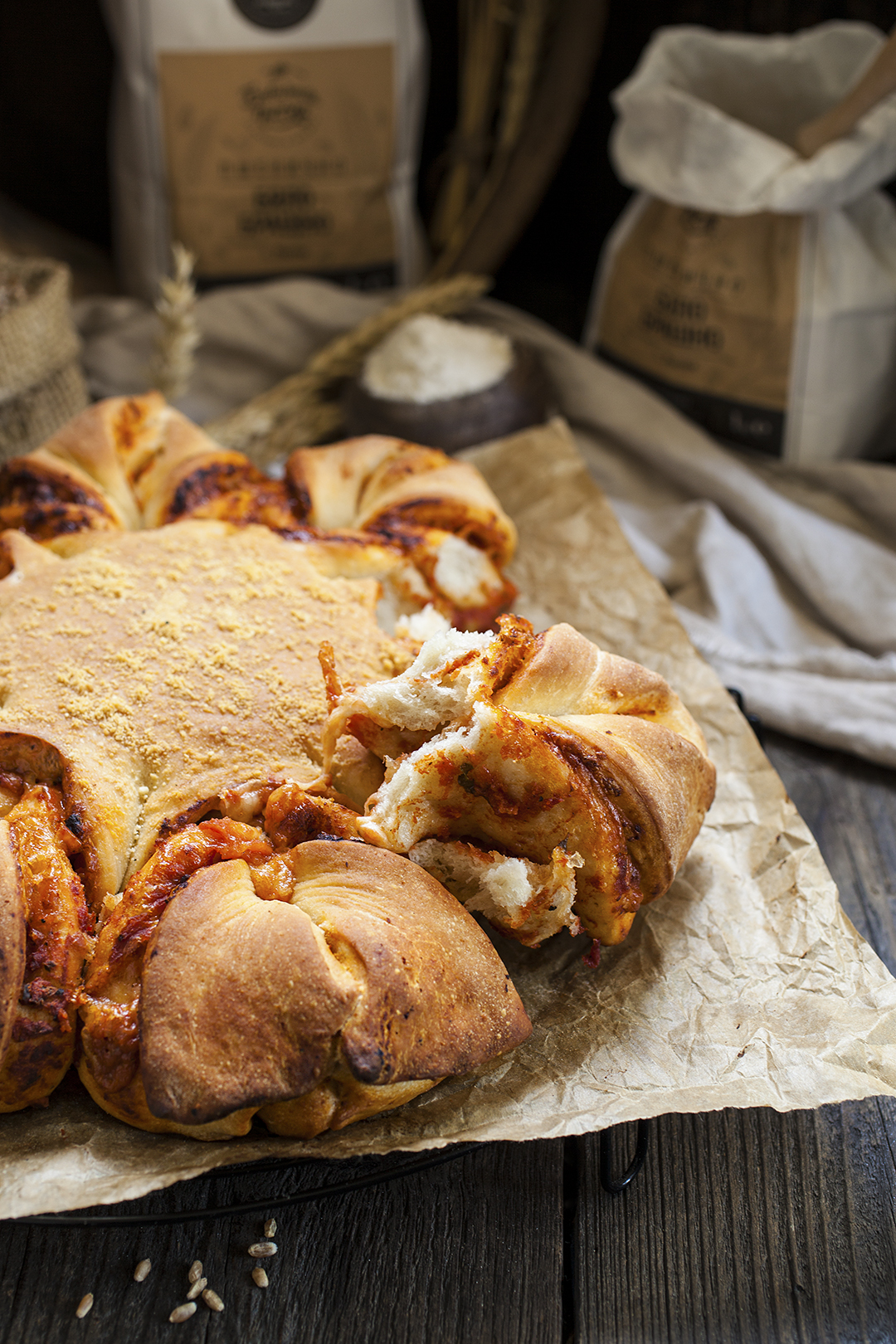 Хляб-звезда с мая и бяло брашно