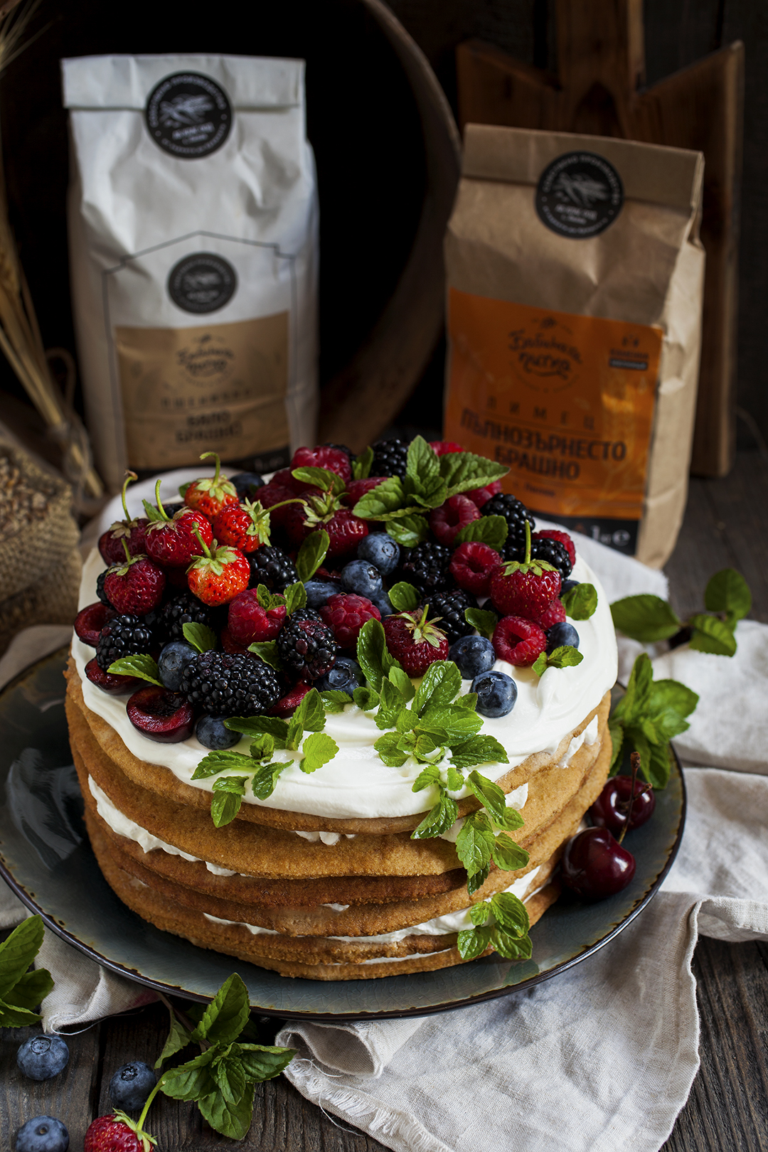 Торта с медени блатове и нежен крем