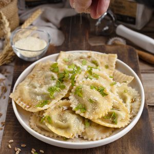 Равиоли с квас, спанак, рикота и пармезан