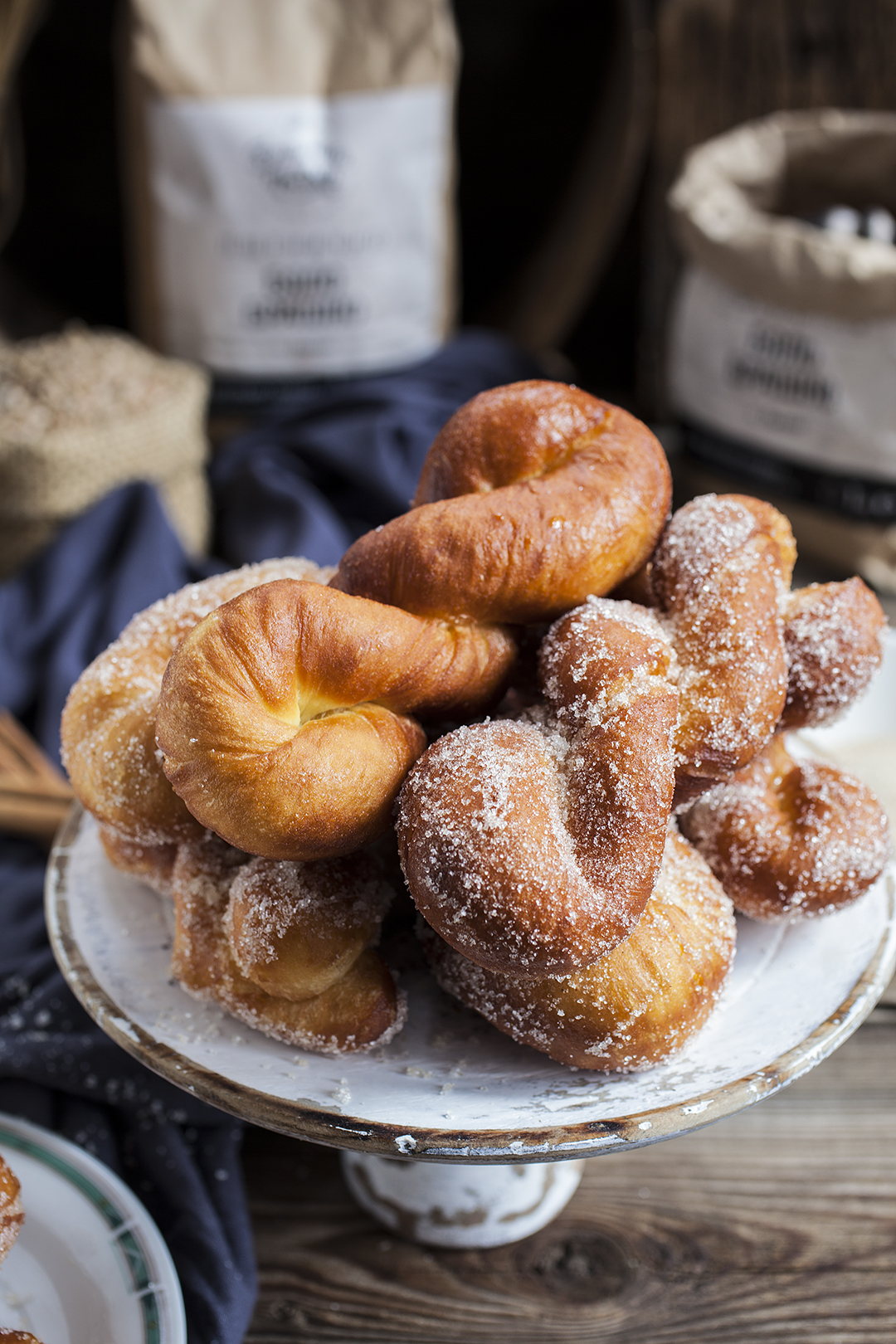 Усукани корейски понички Kkwabaegi